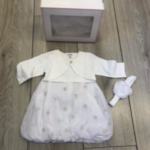 שמלה לבנה חגיגית מנופחת עם שרוולון לתינוקת NB