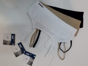 גוזיה לילדות, ללא תפר, מידה S-L, שחור/לבן/גוף