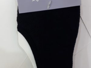 עקביות ספורט נשים סריגמיש, מידה 36-41, 2 זוגות במארז, שחור/לבן 18 ש"ח